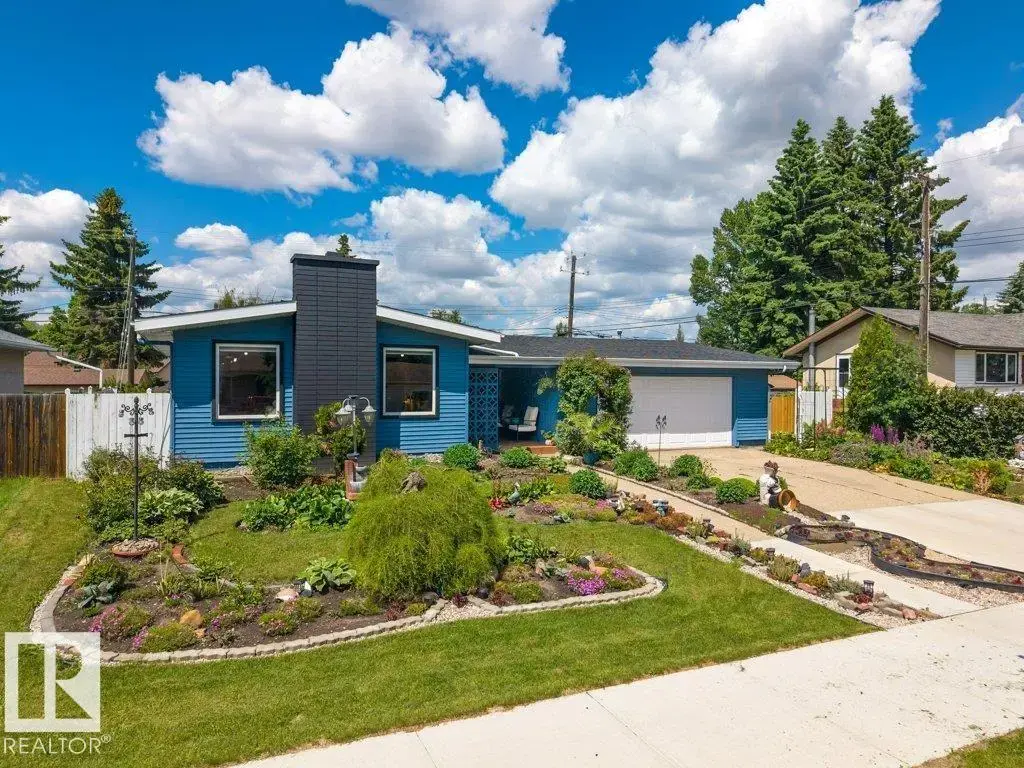 6916 92a Av Nw, Edmonton